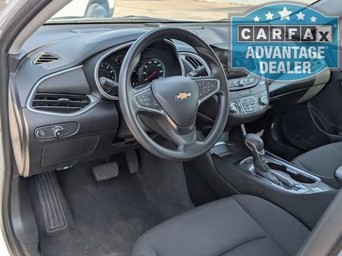 Used 2024 Chevrolet Malibu LT FWD image 4
