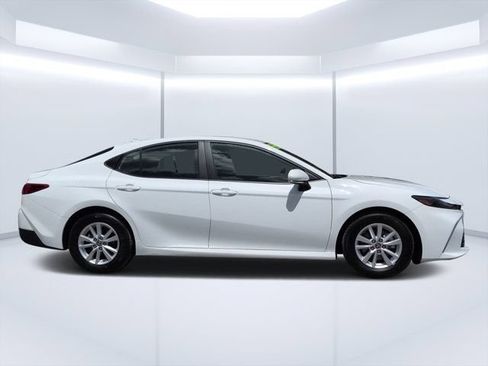 Used 2025 Toyota Camry LE FWD image 2
