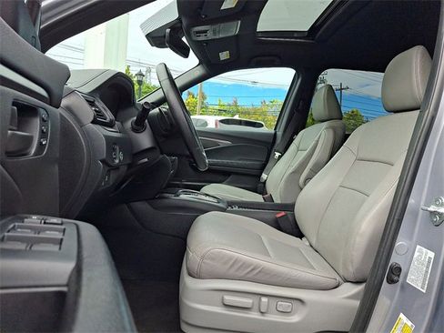 Used 2023 Honda Passport EX-L image 14