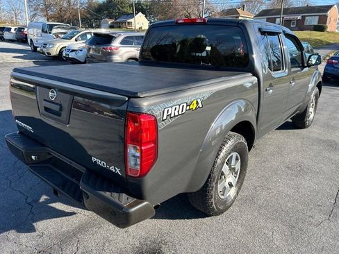 Used 2013 Nissan Frontier PRO-4X image 12