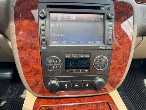 Used 2013 Chevrolet Tahoe LTZ image 23