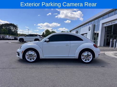 Used 2019 Volkswagen Beetle 2.0T Final Edition SEL FWD image 9