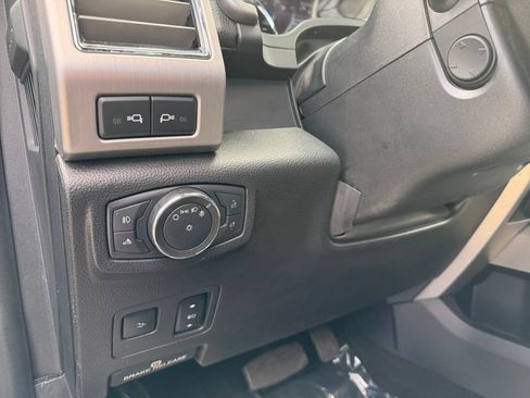 Used 2021 Ford F350 Platinum AWD/4WD image 20
