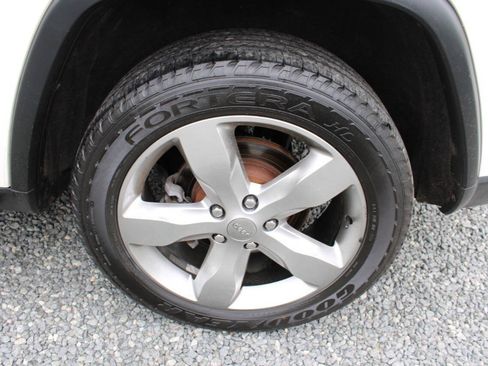 Used 2012 Jeep Grand Cherokee Overland AWD/4WD image 26