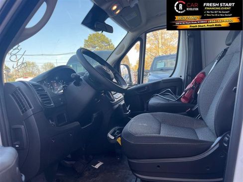 Used 2023 RAM ProMaster 2500 image 10
