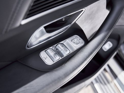 Used 2021 Mercedes-Benz Maybach GLS 600 4MATIC image 26