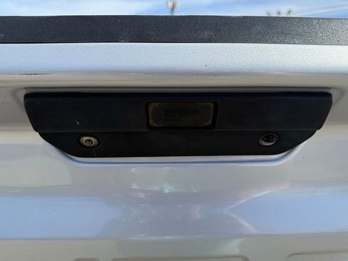 Used 2021 Chevrolet Silverado 1500 LTZ w/ Technology Package AWD/4WD image 10