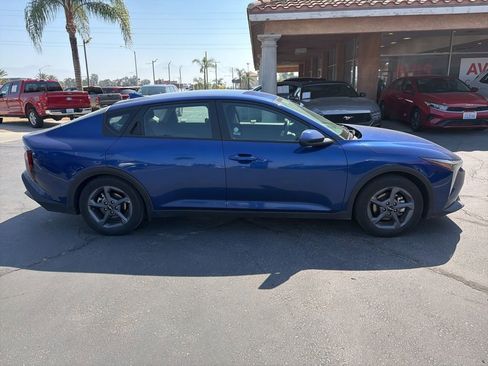 Used 2025 Kia K4 LXS image 5