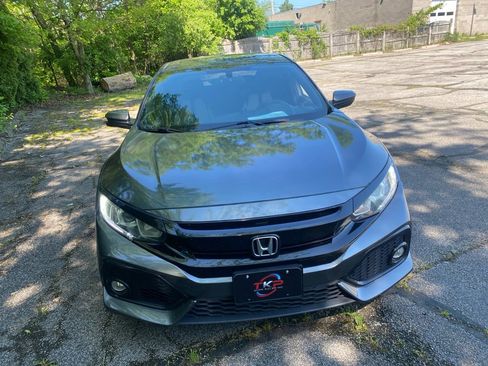 Used 2018 Honda Civic EX image 8