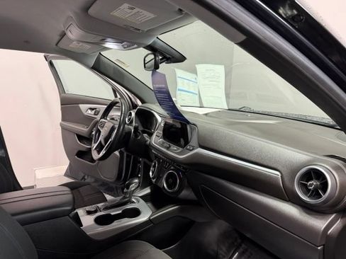Used 2020 Chevrolet Blazer LT FWD image 25