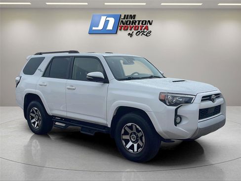 Used 2020 Toyota 4Runner TRD Off-Road Premium image 3