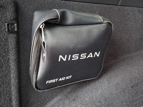 Certified 2023 Nissan Rogue SV AWD/4WD image 32