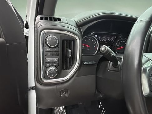 Used 2020 Chevrolet Silverado 1500 LTZ w/ LTZ Premium Package AWD/4WD image 22