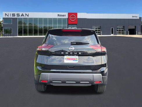 Used 2024 Nissan Rogue SL w/ SL Premium Package AWD/4WD image 4