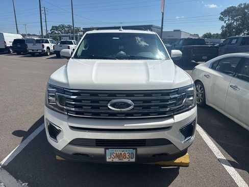 Used 2021 Ford Expedition Limited image 7