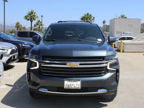 Used 2021 Chevrolet Suburban LT AWD/4WD image 2