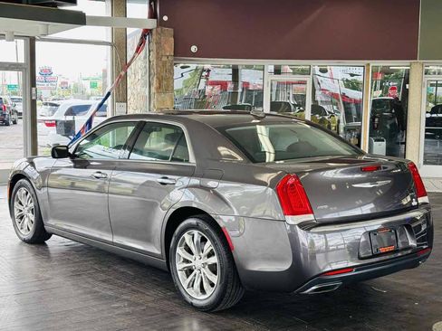 Used 2016 Chrysler 300 C AWD/4WD image 12