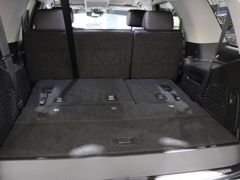 Used 2019 GMC Yukon SLT image 48