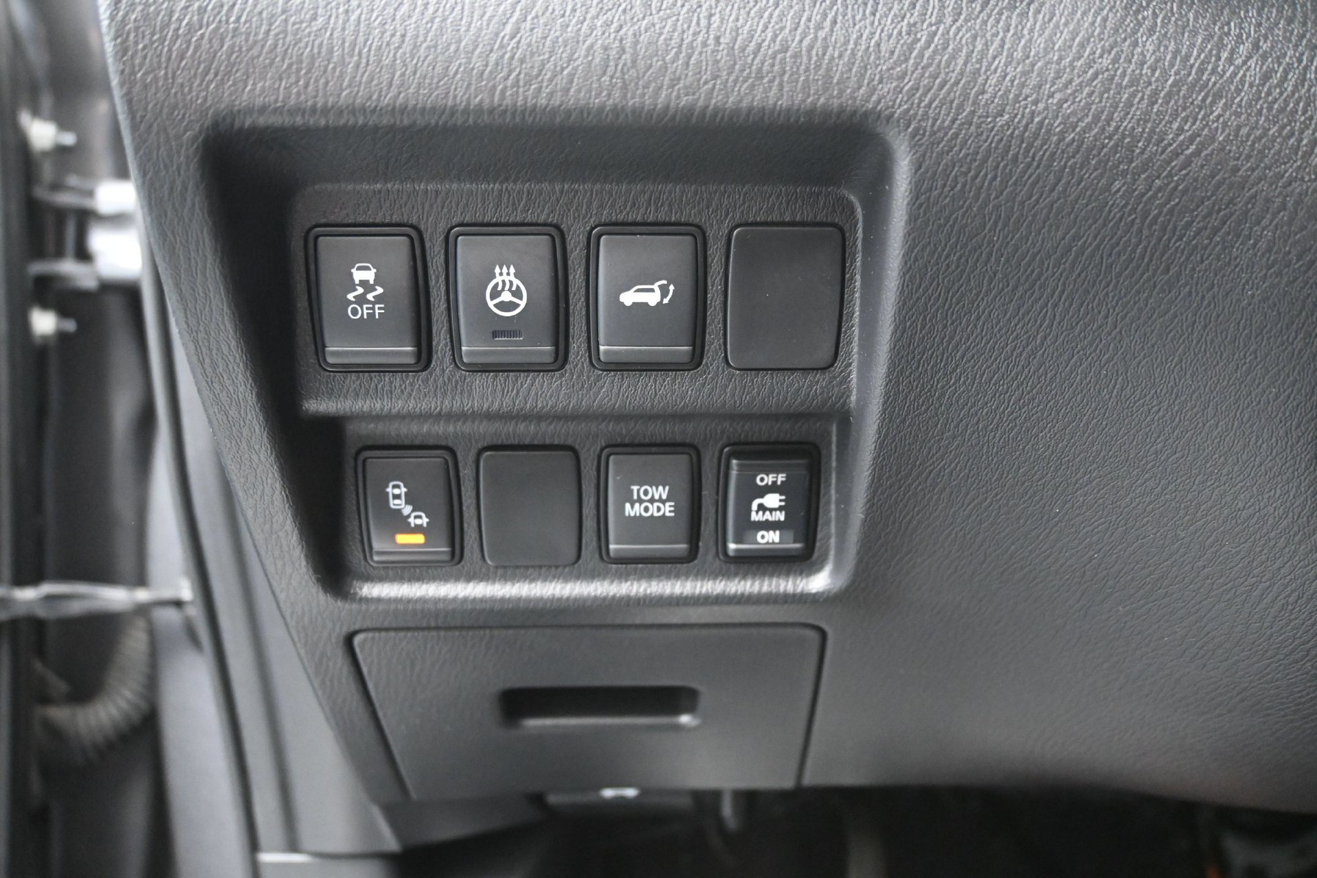 Used 2019 Nissan Pathfinder Platinum AWD/4WD image 25