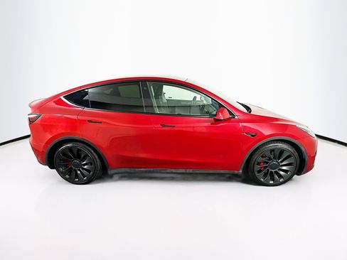 Used 2023 Tesla Model Y Performance image 10