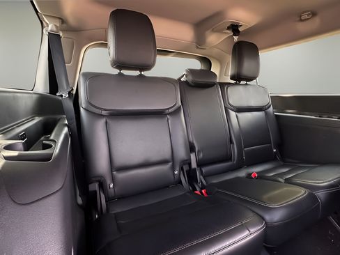 Used 2025 Ford Expedition Max Platinum AWD/4WD image 20