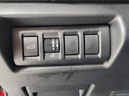 Used 2026 Subaru Outback Premium AWD/4WD image 25