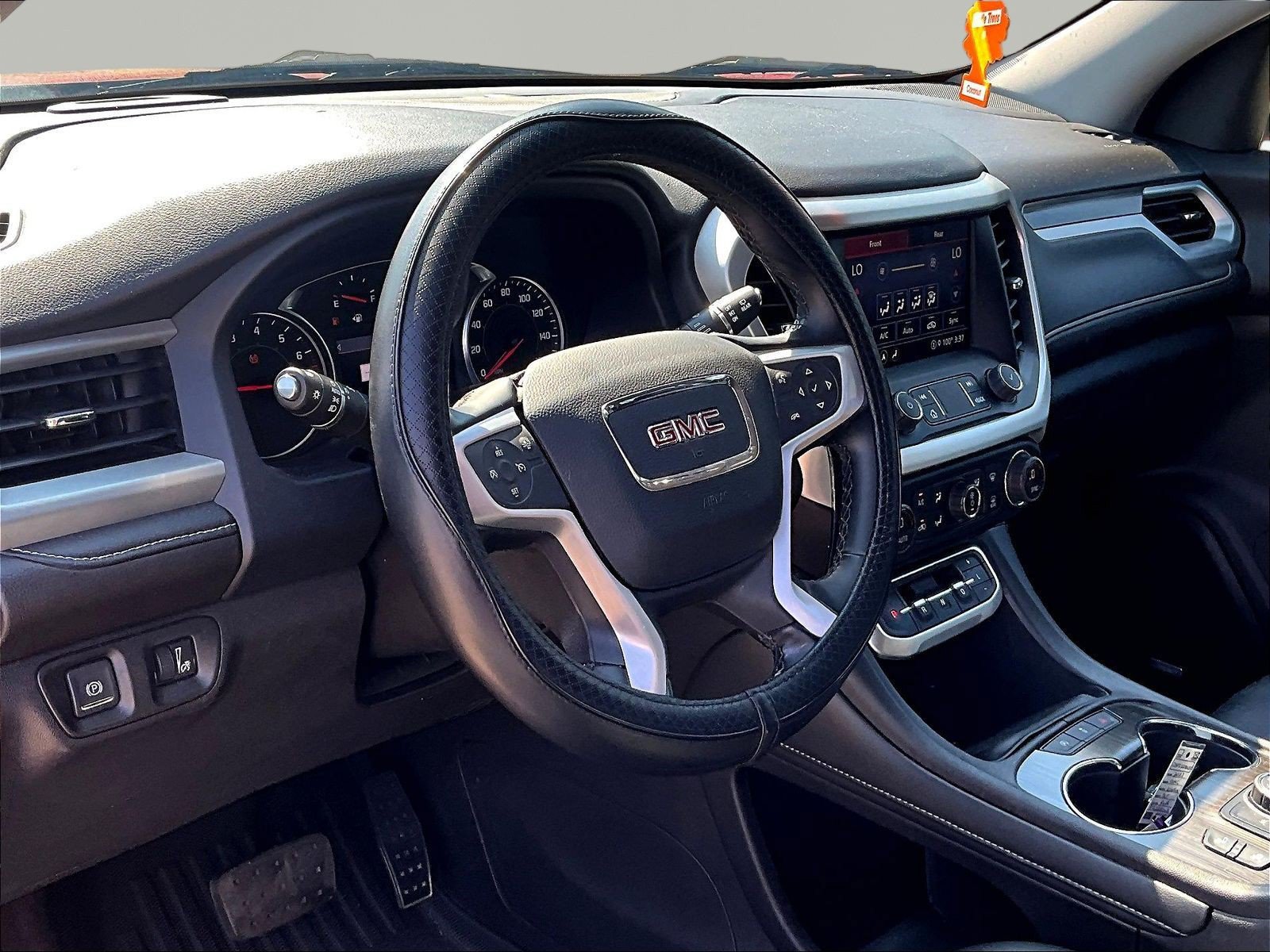 Used 2023 GMC Acadia SLT FWD image 17