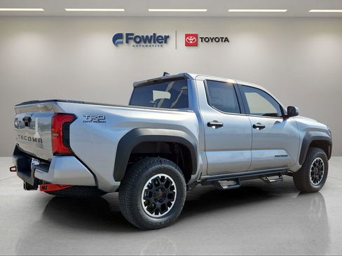 New 2026 Toyota Tacoma TRD Off-Road AWD/4WD image 7