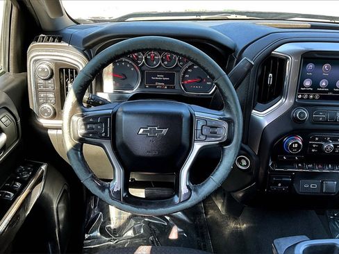 Certified 2019 Chevrolet Silverado 1500 RST image 9