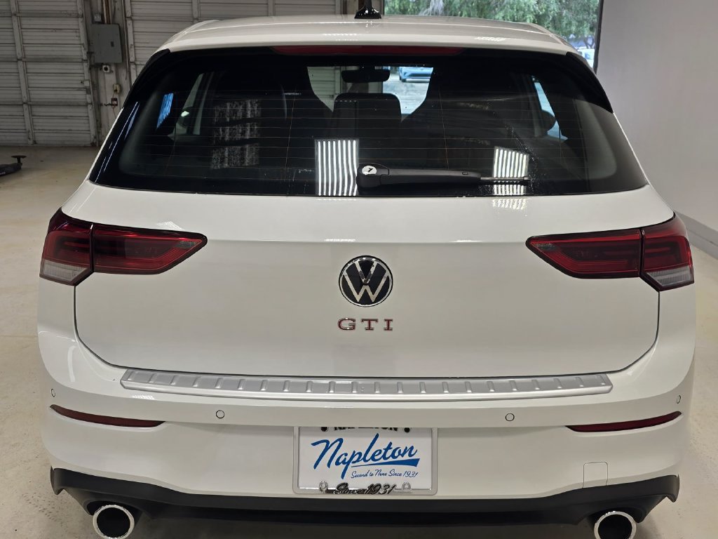 New 2026 Volkswagen GTI SE FWD image 6