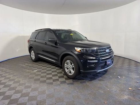 Used 2020 Ford Explorer XLT w/ Equipment Group 202A image 1