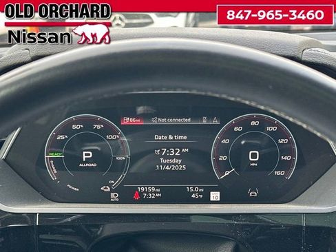 Used 2024 Audi Q8 e-tron Premium Plus image 23