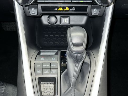 New 2025 Toyota RAV4 LE image 24