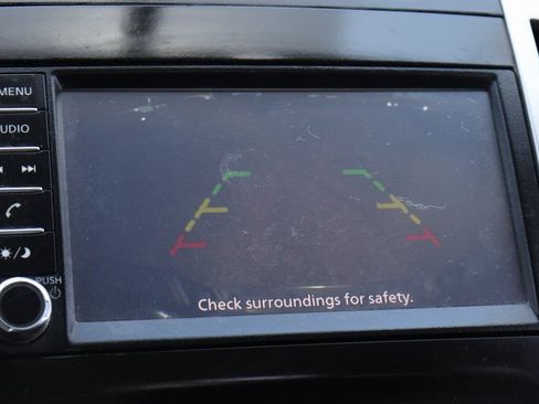 Used 2020 Nissan Frontier SV image 28