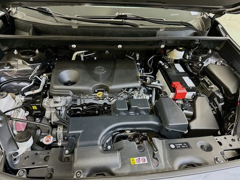 Used 2024 Toyota RAV4 LE image 34