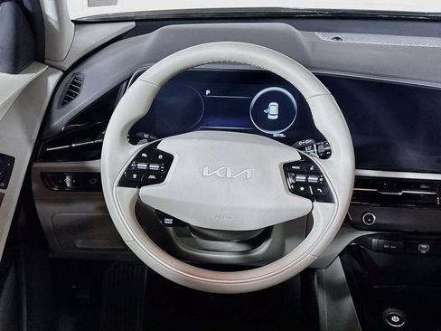 Certified 2023 Kia Niro Wind FWD image 14
