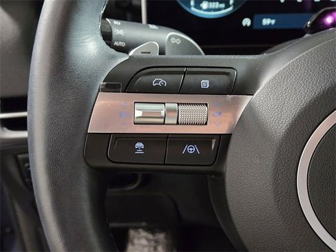 Used 2025 Hyundai Tucson Limited image 32