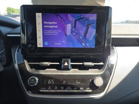 Used 2023 Toyota Corolla LE FWD image 19