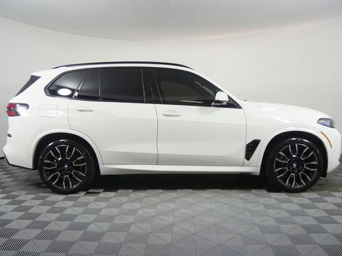 Used 2024 BMW X5 xDrive40i w/ M Sport Package AWD/4WD image 6
