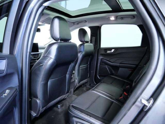 Certified 2025 Ford Escape Platinum AWD/4WD image 14
