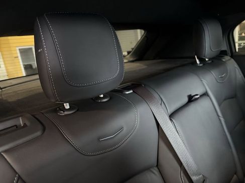 Certified 2025 Cadillac XT4 Premium Luxury w/ Cold Weather Package FWD image 21