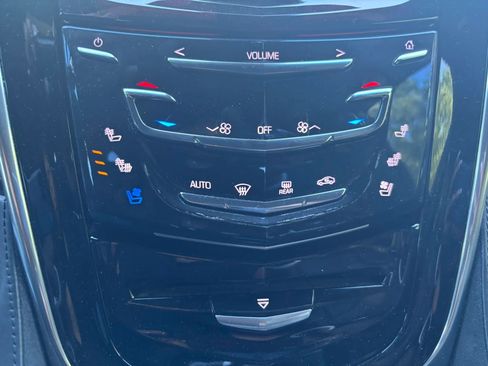 Used 2017 Cadillac Escalade Platinum AWD/4WD image 28
