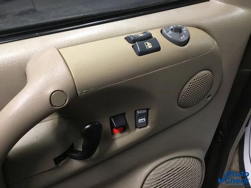 Used 1999 Chevrolet Astro image 20