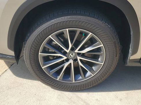 Used 2023 Lexus NX 250 FWD w/ Towing Package (2000 Lbs) image 11