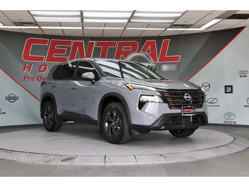 New 2026 Nissan Rogue SV FWD image 1
