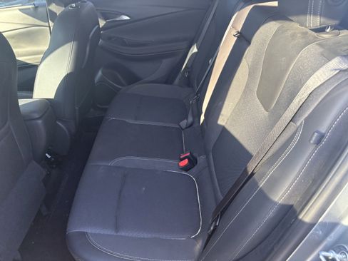 Used 2023 Buick Encore GX Select image 9