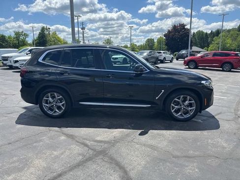 Used 2022 BMW X3 xDrive30i w/ Convenience Package AWD/4WD image 3