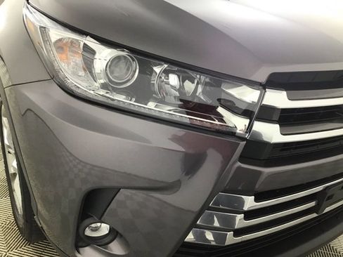 Certified 2019 Toyota Highlander Limited image 24