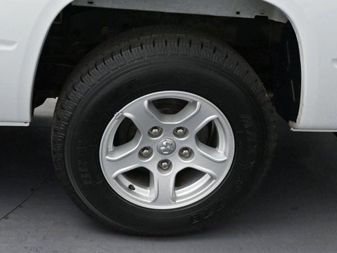 Used 2006 Dodge Dakota SLT image 26