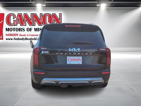 Used 2022 Kia Telluride SX w/ Towing Package FWD image 6